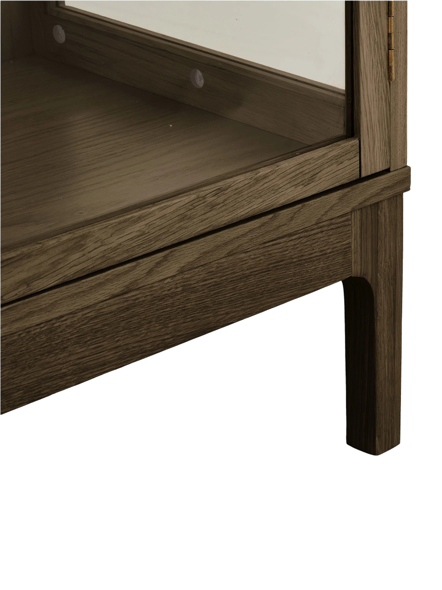 
Vitrine en bois design « Zamora » à 2 portes - Chêne brun foncé / 40 x 47 x 180 cm