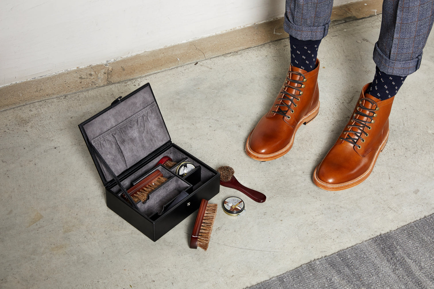 
Premium Genuine Leather Shoe Shine Kit "Blake" - Black
