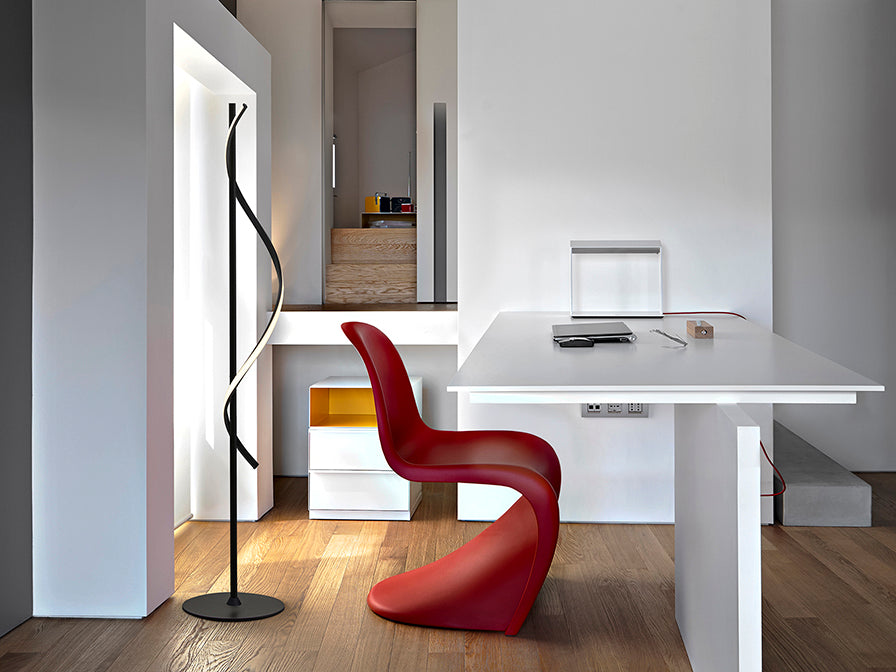 
Lampada da terra di design a LED «Boa»