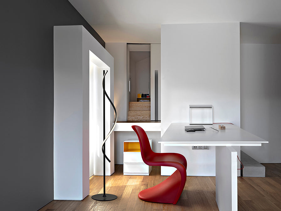
Lampada da terra di design a LED «Boa»