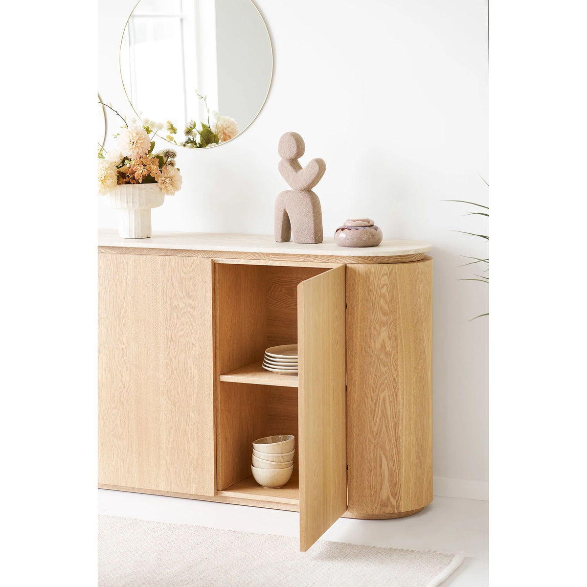 
Credenza di design «Larvik» con piano in granito
