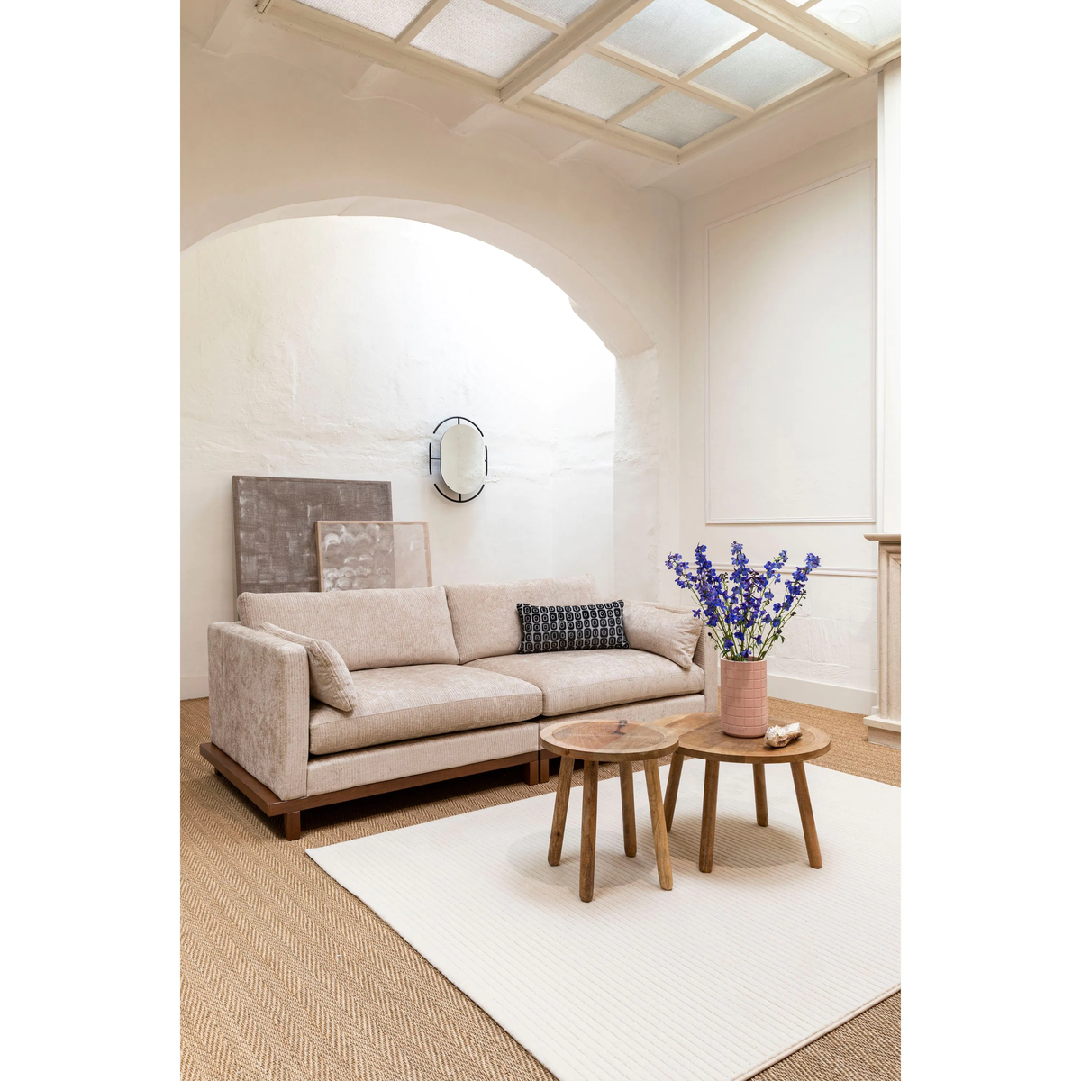 
Hochwertiges 3-Sitzer Design Sofa „Blossom“ - Sand / Nussbaum