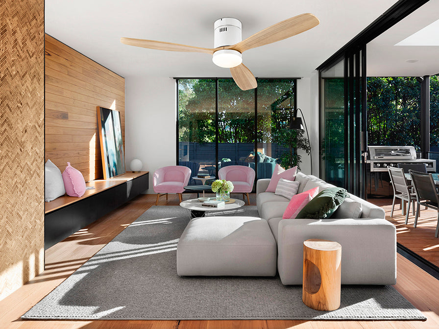 
High-quality ceiling fan & LED ceiling light “Siroco Grande” with remote control - White / Natural