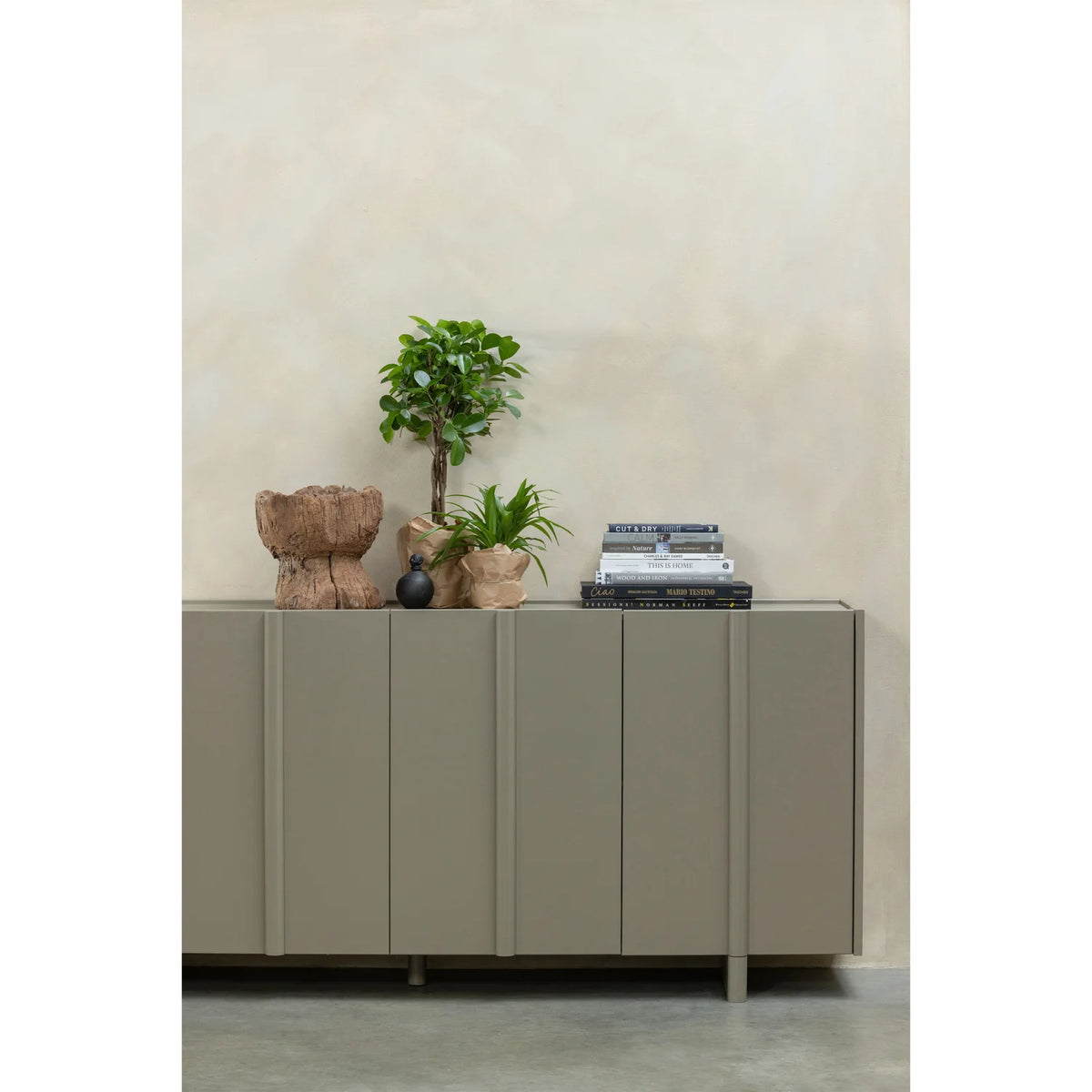 
Design Sideboard „Bassou“ aus nachhaltigem Massivholz - Mud matt