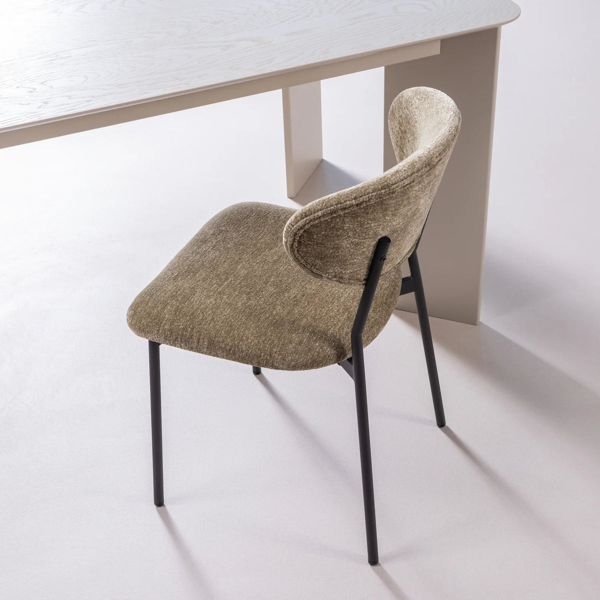 
Design Esszimmerstuhl „Kjeldo“ - Chenille Khaki