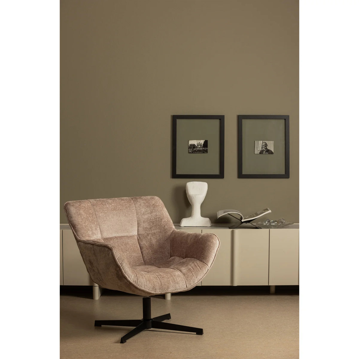 
"Wibbo" Swivel Designer Armchair