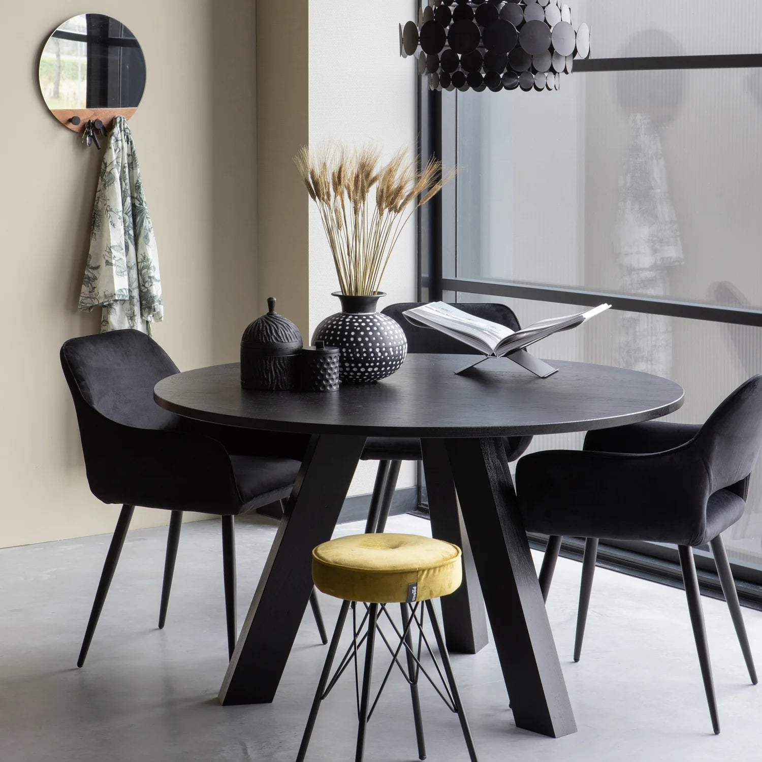 
Massiver, runder Design Esstisch „Rhondal“, verschiedene Grössen - Eiche Dunkelbraun / Ø 130 cm
