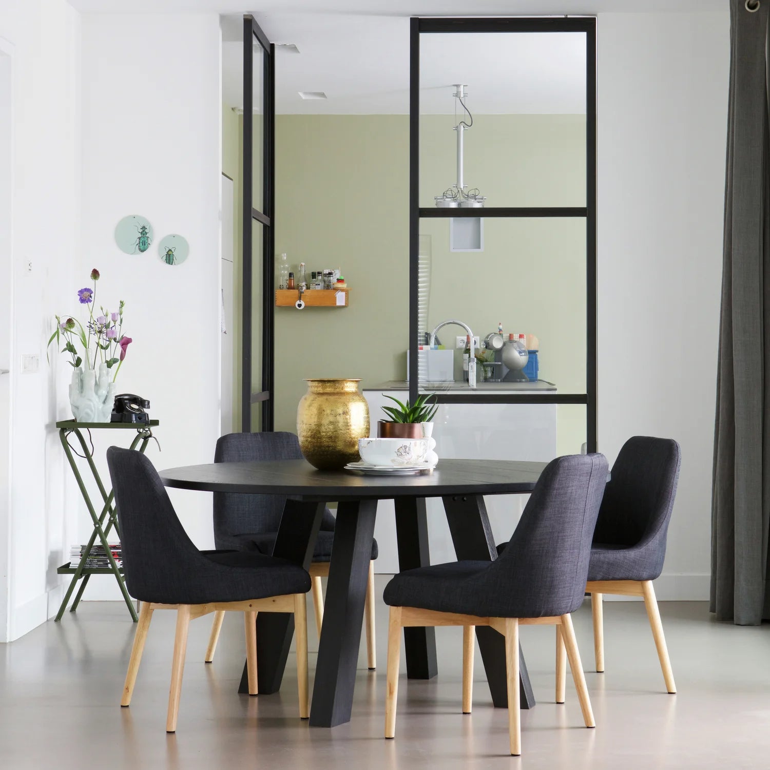 
Massiver, runder Design Esstisch „Rhondal“, verschiedene Grössen - Eiche Dunkelbraun / Ø 150 cm