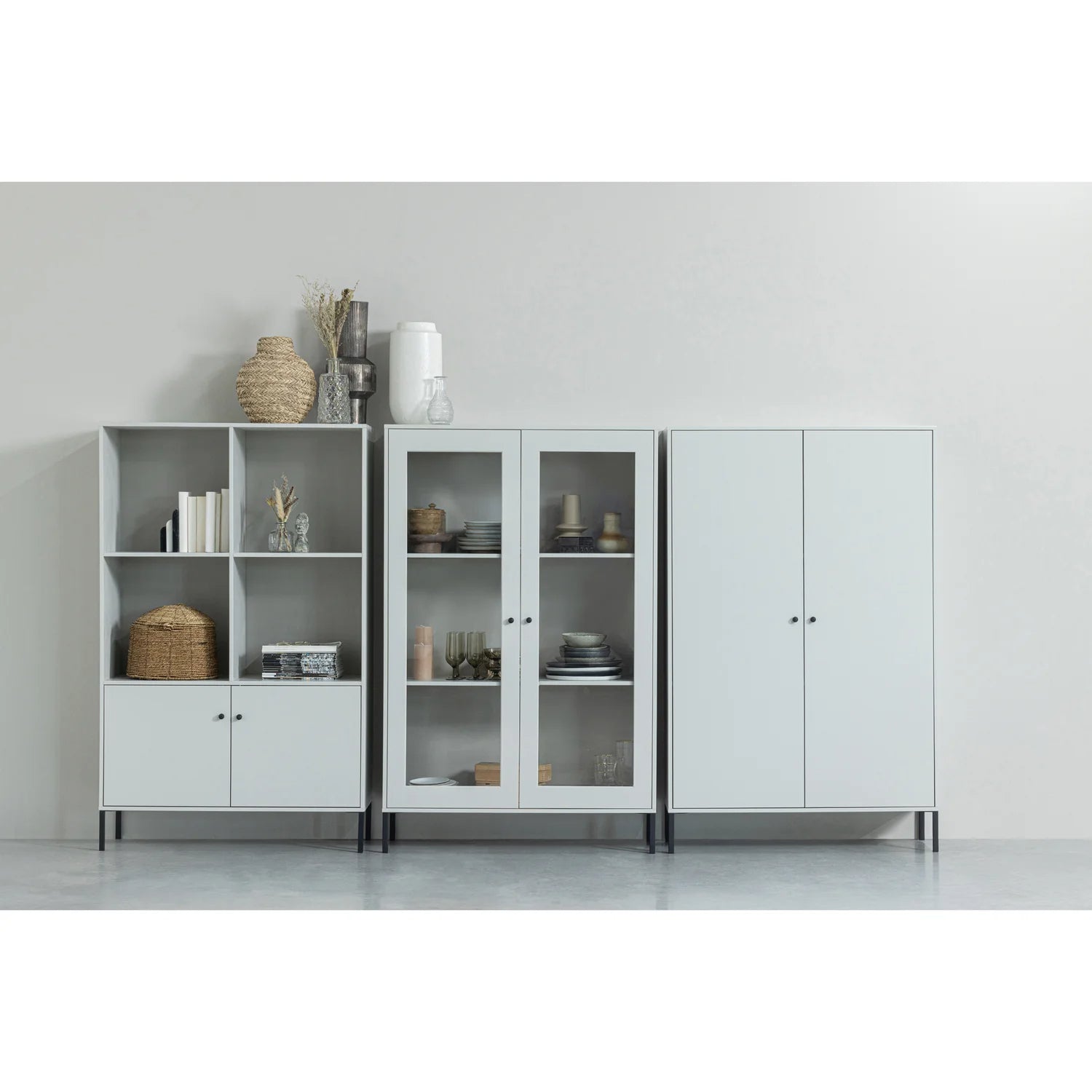 
"Xamo" Designer Display Cabinet made of Sustainable Solid Wood and Glass - Cloud gray