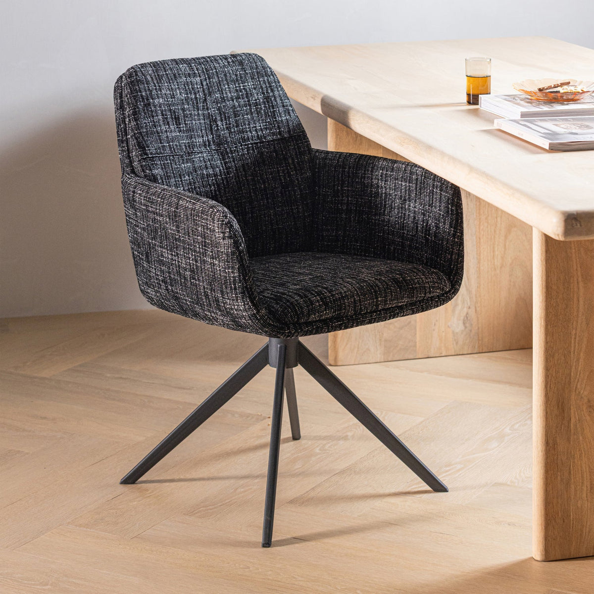 
Sedia con braccioli di design «Grant» - Nero mélange