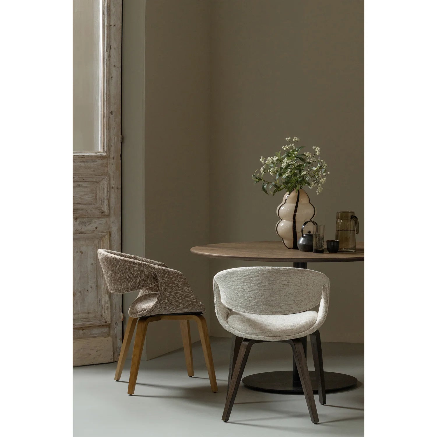 
High-Quality Armchair "Yosso" - Sand/Wood Natural