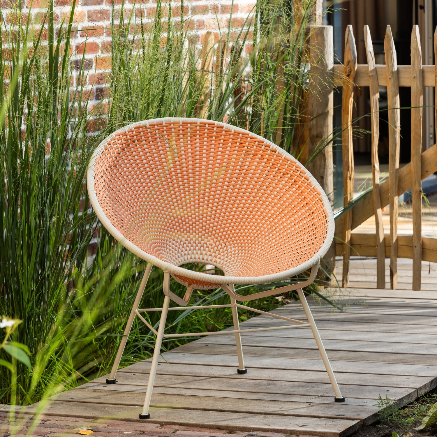 
Design Outdoor Lounge Armchair "Kazoun" - Orange