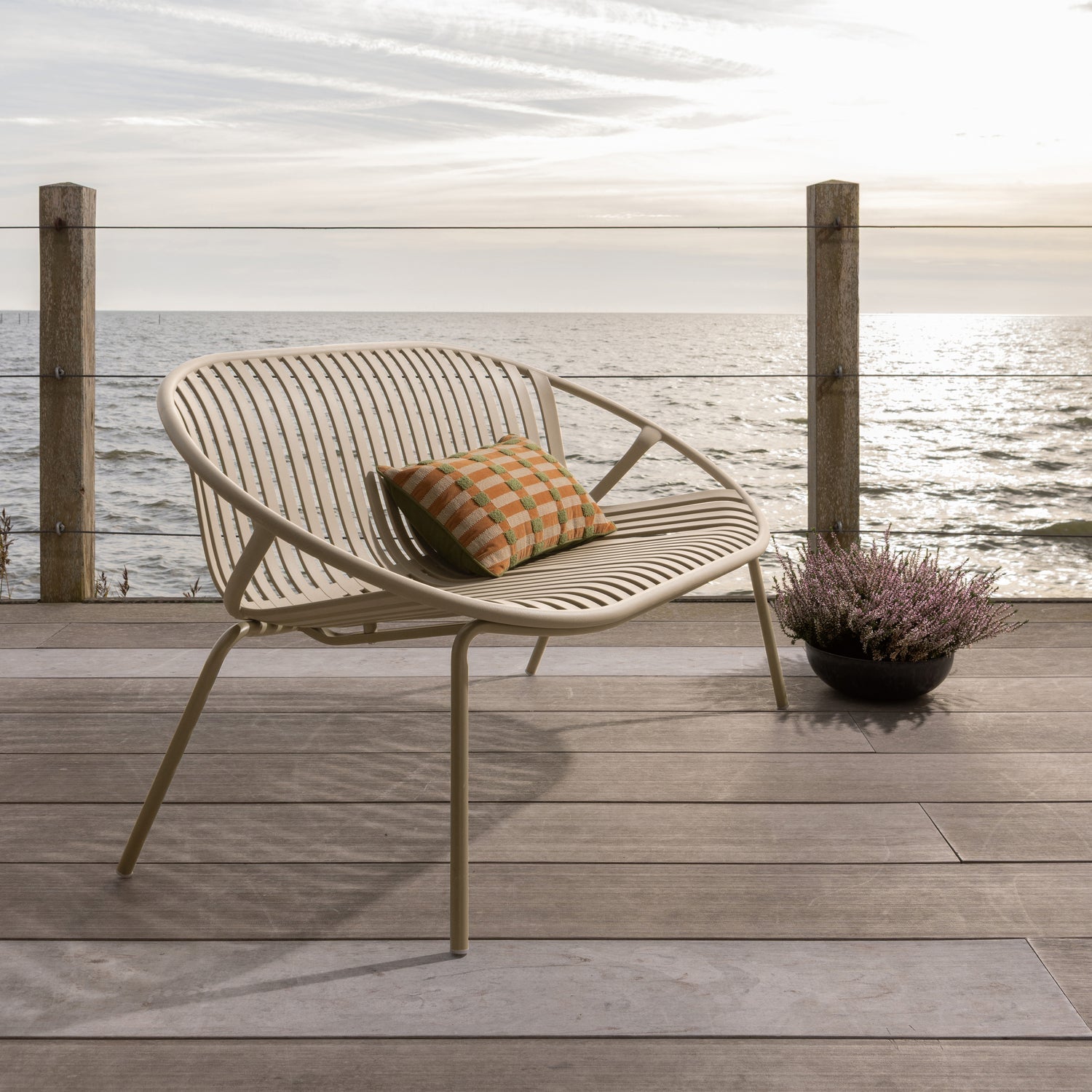 
Banc de jardin 2 places design « Bruce » - Sable