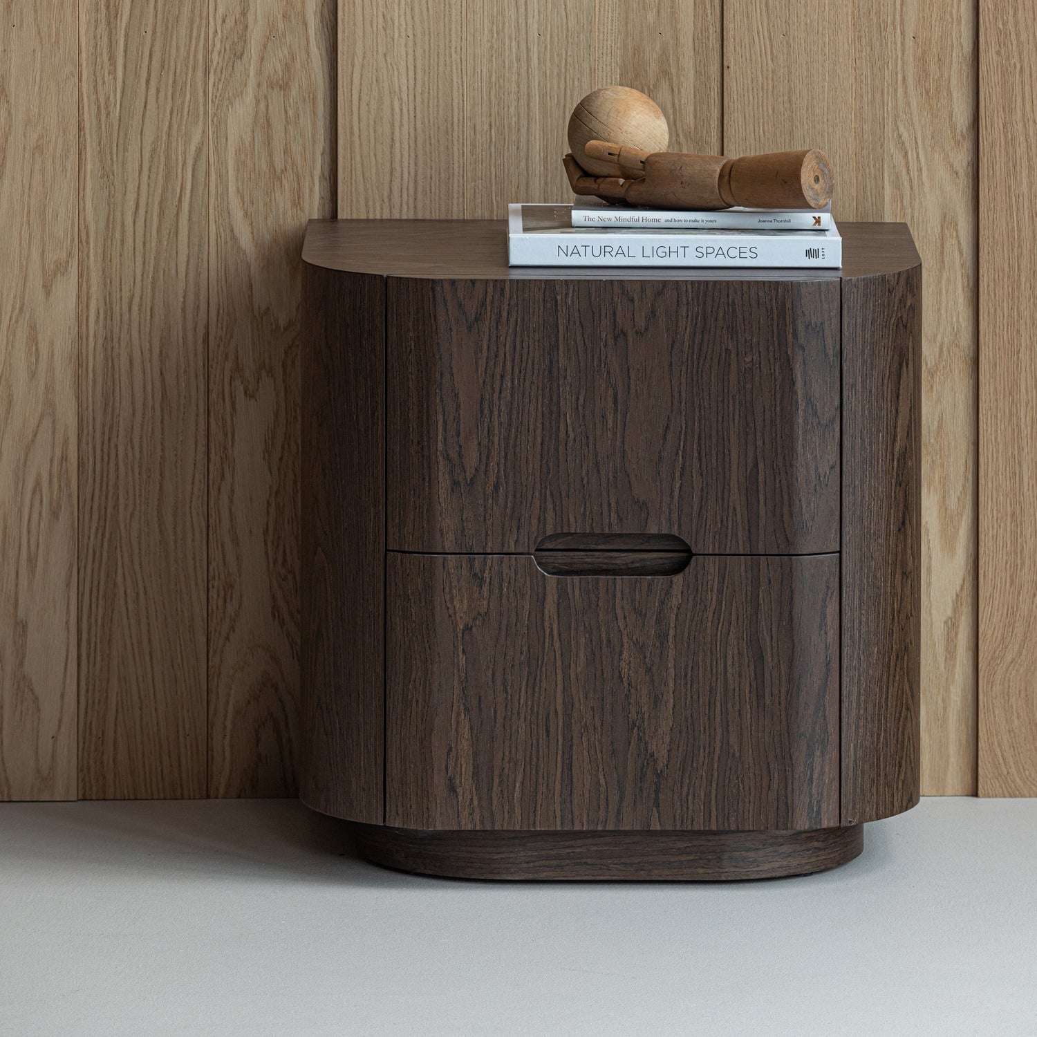 
Design Nachttisch „Arvi“