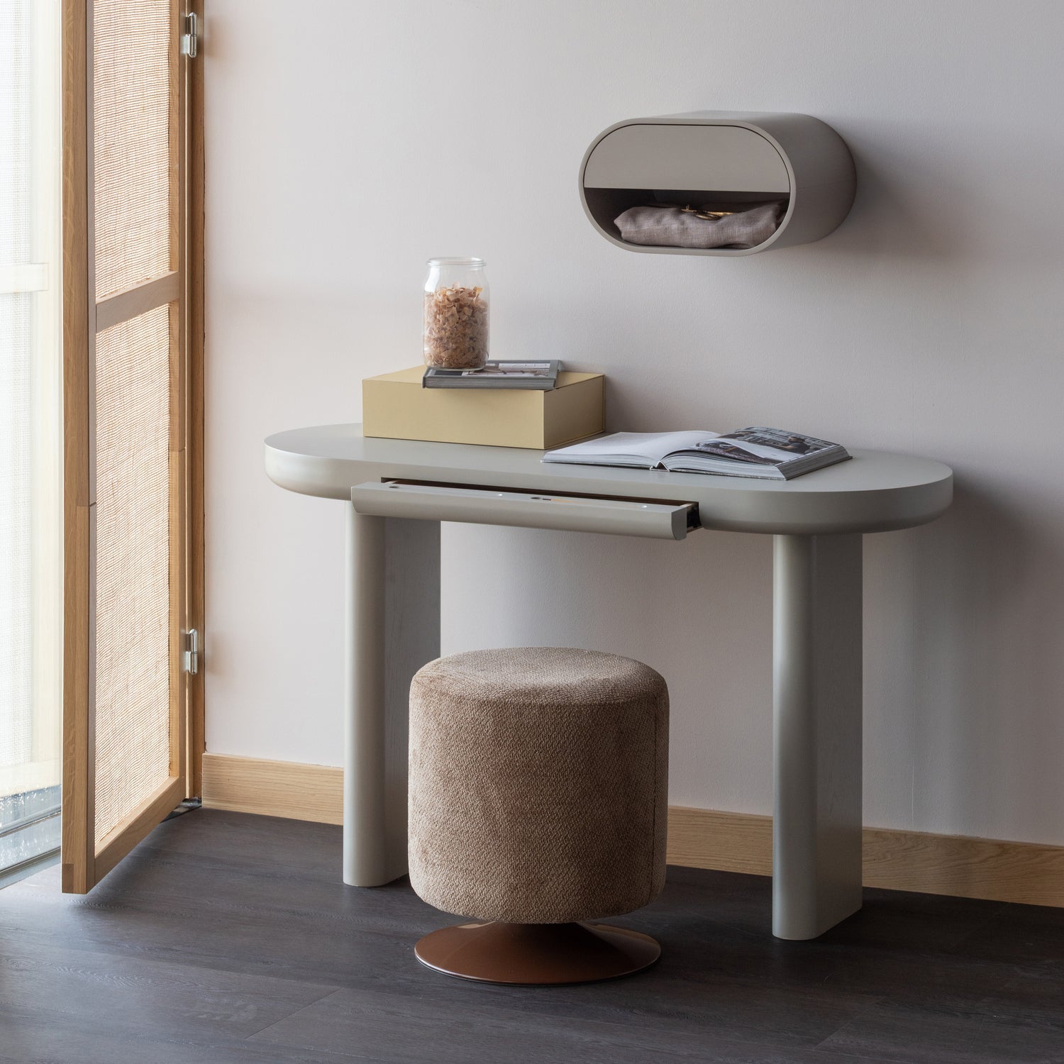 
Drehbarer Design Hocker „Islen“ - Taupe