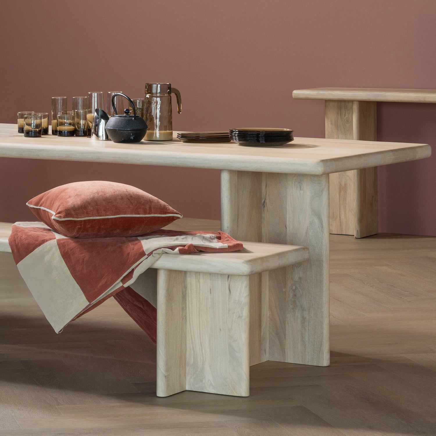 
Banc design en bois massif « Atto », différentes tailles - 180 x 45 x 47 cm