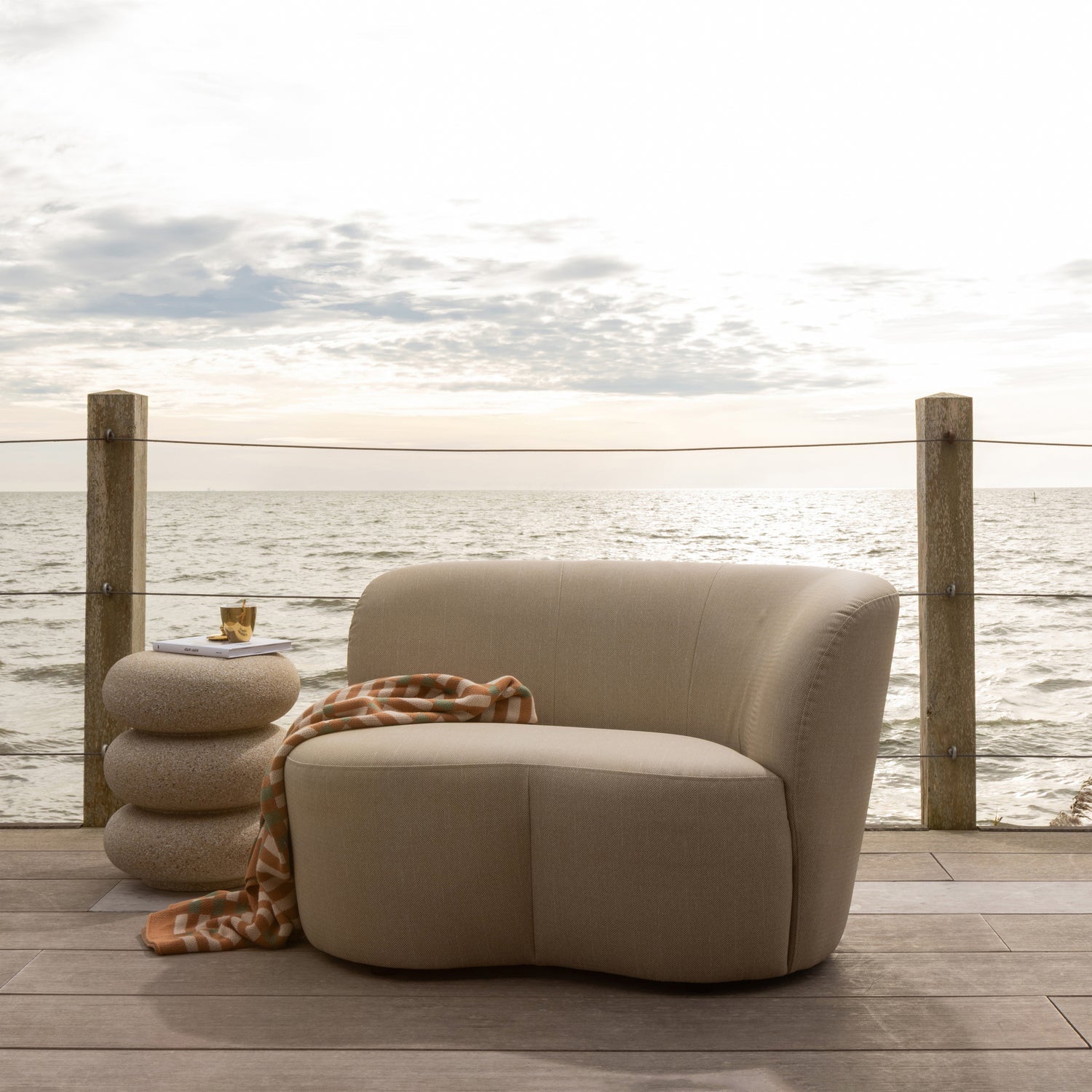 
High-Quality Outdoor Lounge Chair "Stone" - Right