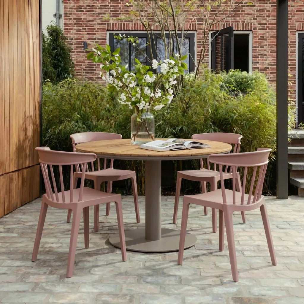 
Nachhaltiger Design In-/Outdoorstuhl „Bliss“ - Lachsrosa