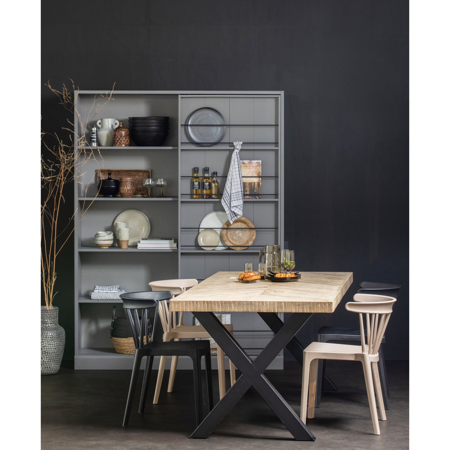 
Nachhaltiger Design In-/Outdoorstuhl „Bliss“ - Schwarz