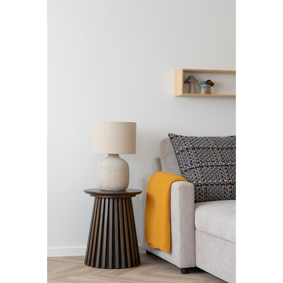 
Design Tagesdecke „Santos“ aus recycelter Baumwolle - Ocker