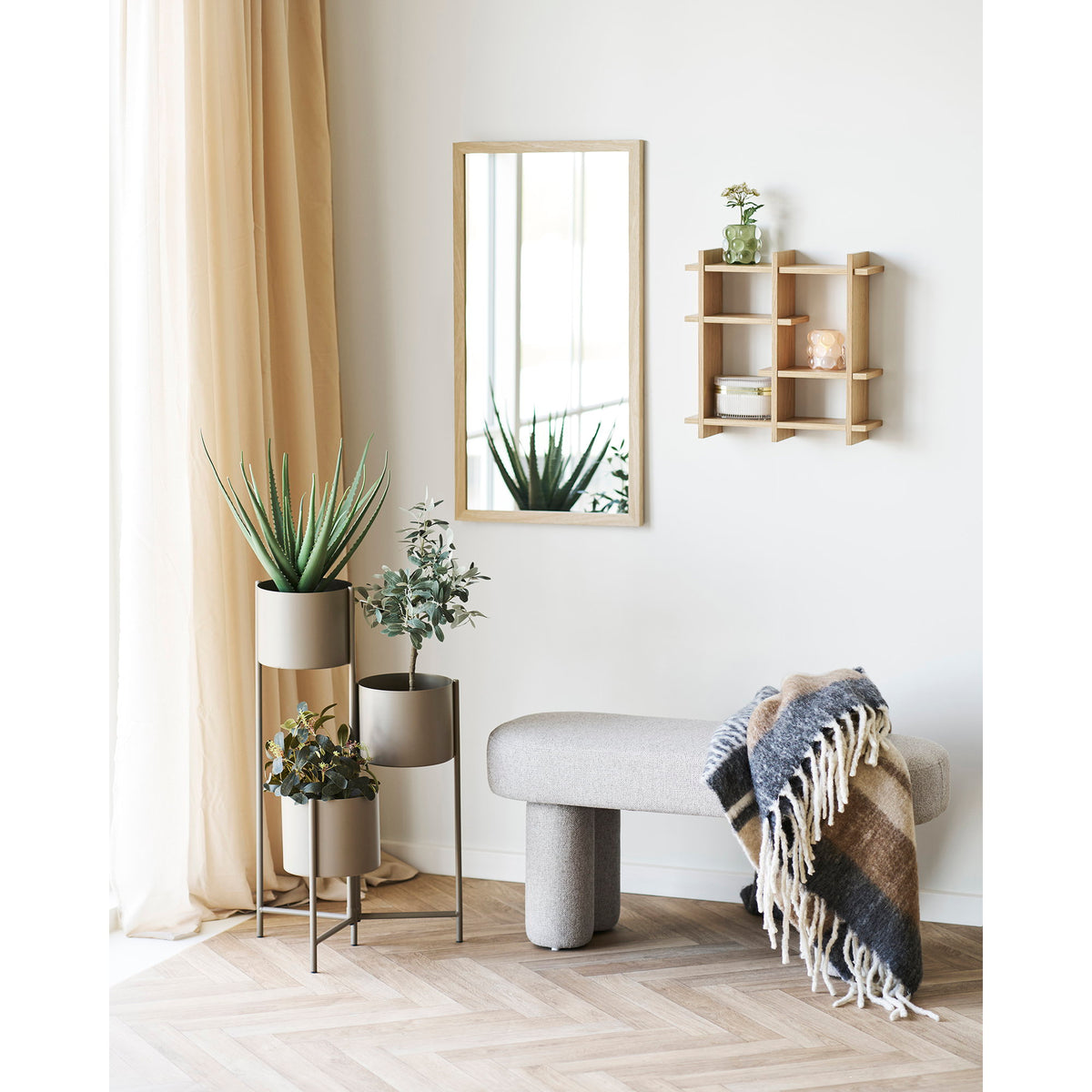 
Specchio da parete rettangolare «Scottdale» con cornice in legno - 45 x 75 cm