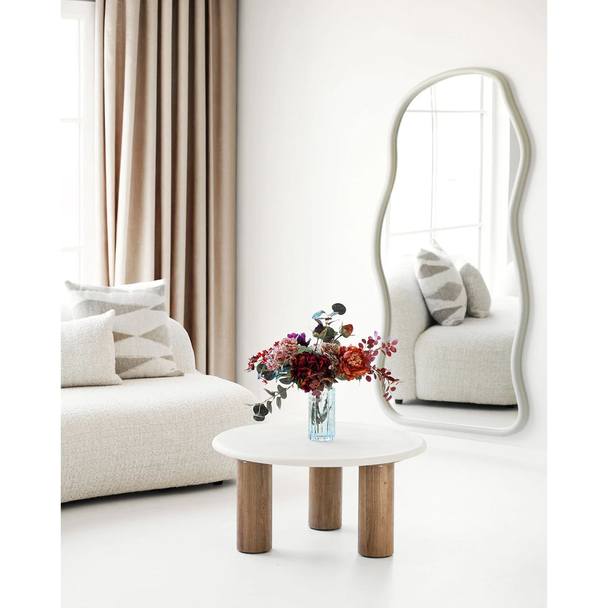 
Grosser Design Wandspiegel „Begga“