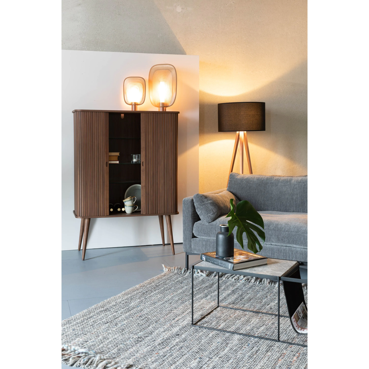 
Grosses Design Highboard „Barbier“ - Nussbaum