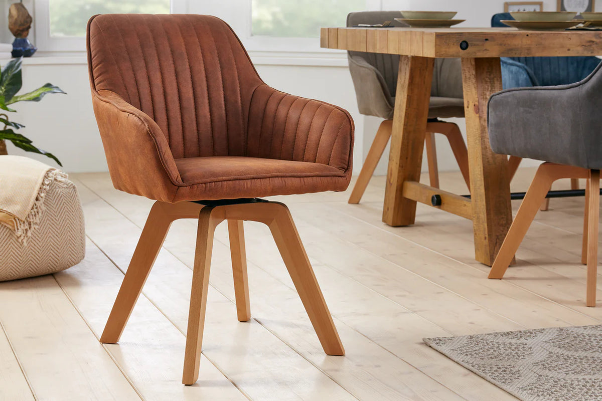 
Poltroncina girevole con braccioli „Livigno“ - Braun Vintage