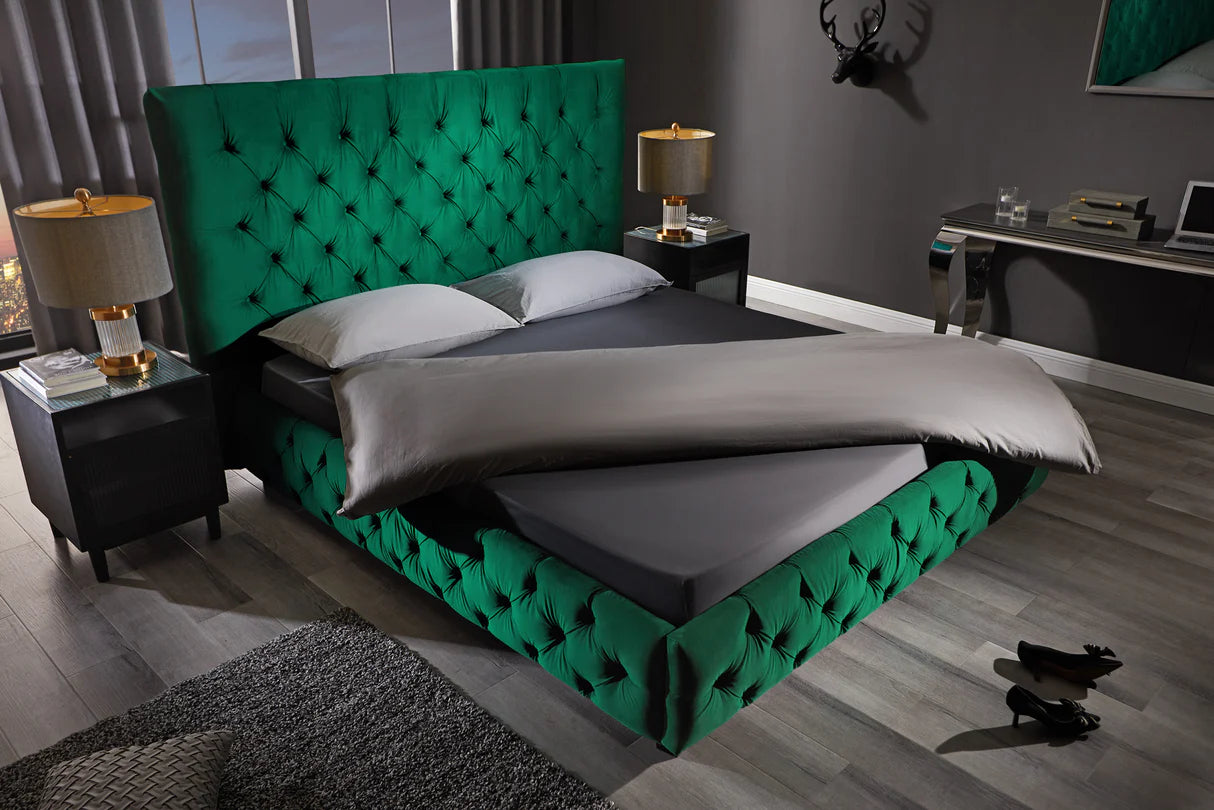 
Cadre de lit design « Paris Chesterfield », différentes tailles - 180 x 200 cm / Velours vert émeraude