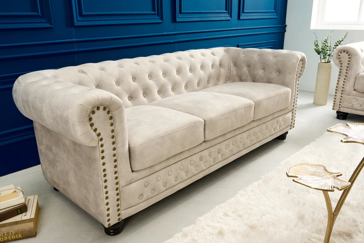 
3-Sitzer Sofa „New Chesterfield“ mit Samtbezug - Champagne