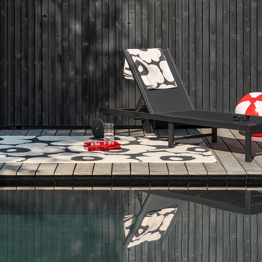 
High-Quality Indoor & Outdoor Designer Rug "Unikko Charcoal & White", various sizes - 140 x 200 cm