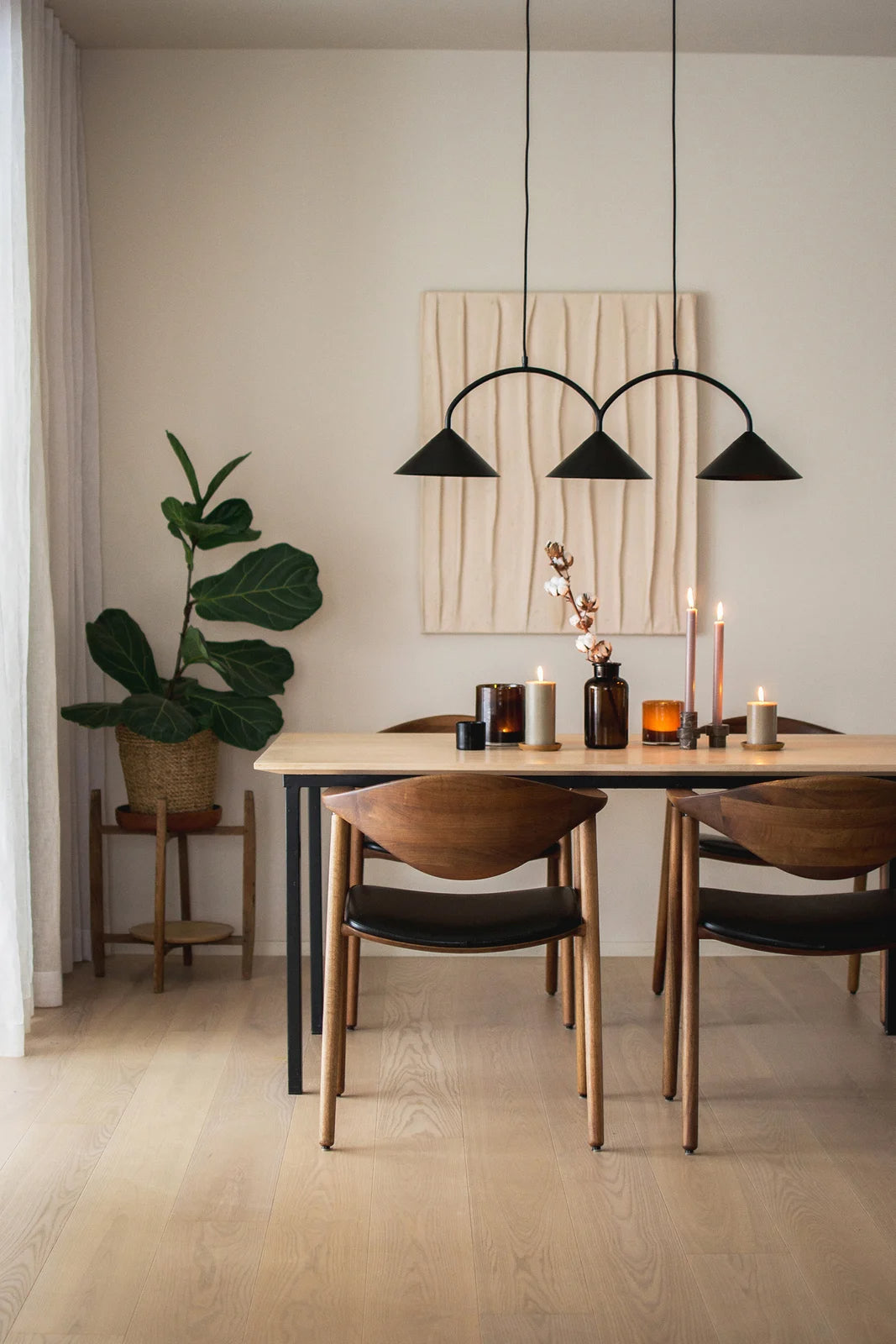 
Design Pendellampe „Curve 3“ - Schwarz