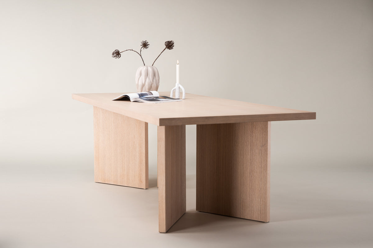 
Grande tavolo da pranzo dal design moderno „Bassholmen“ - 240 x 100 cm