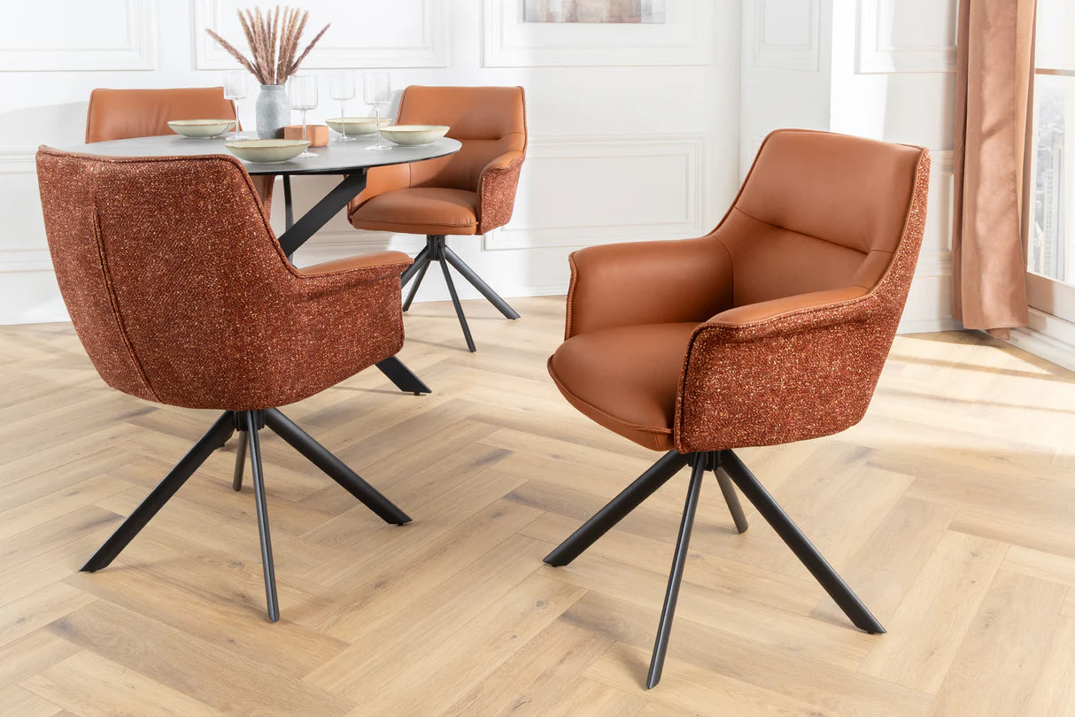 
180° drehbarer Echtleder Designstuhl „Le Grand“ mit Armlehnen - Cognac