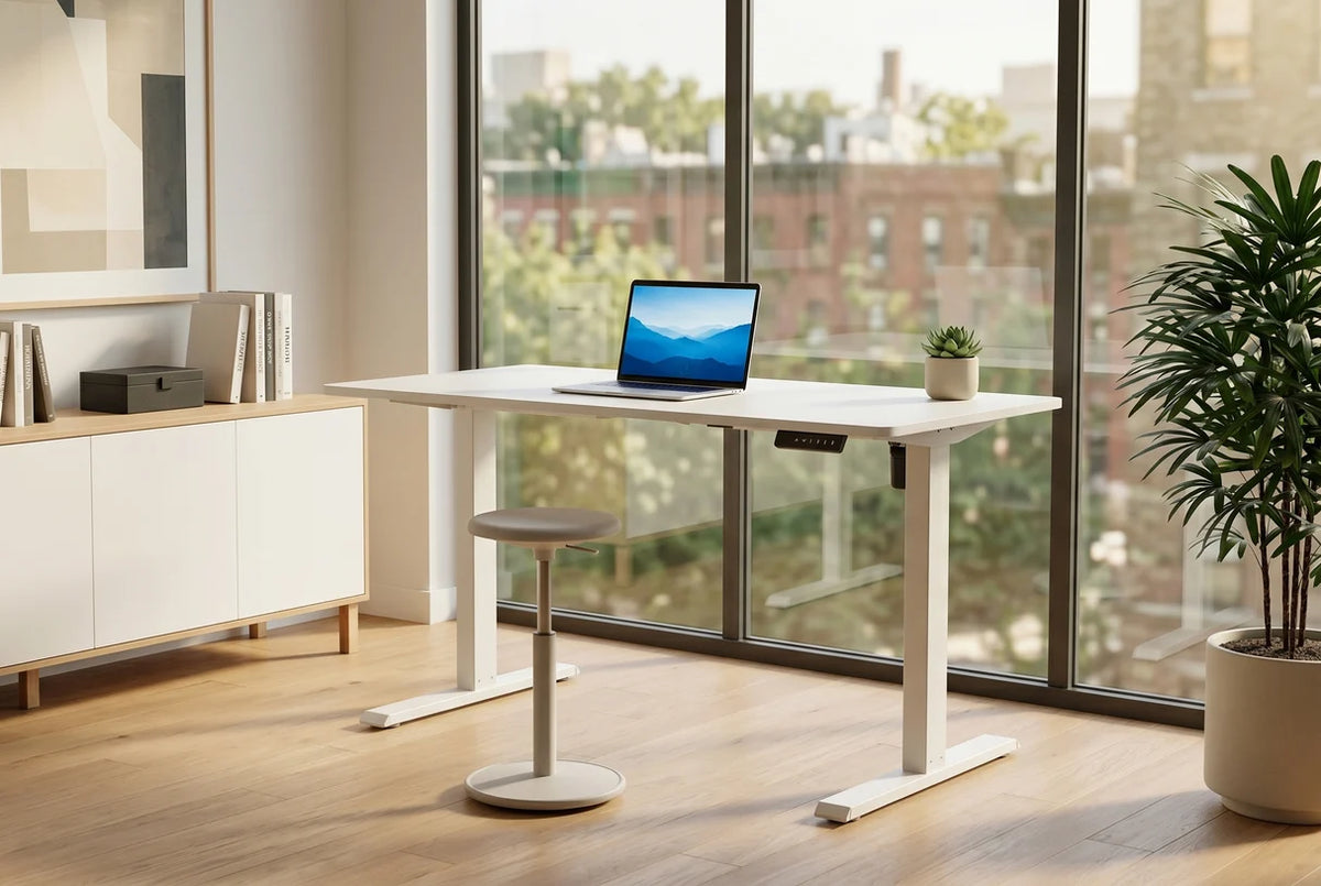 
Höhenverstellbarer Schreibtisch „White Desk“ 140 x 60 cm