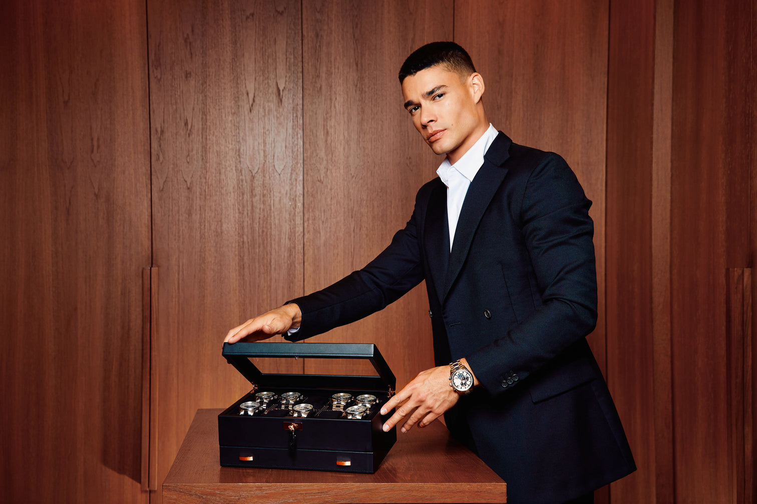 
Boîte à montres « Axis » pour 10 montres-bracelets avec rangement supplémentaire - Noir