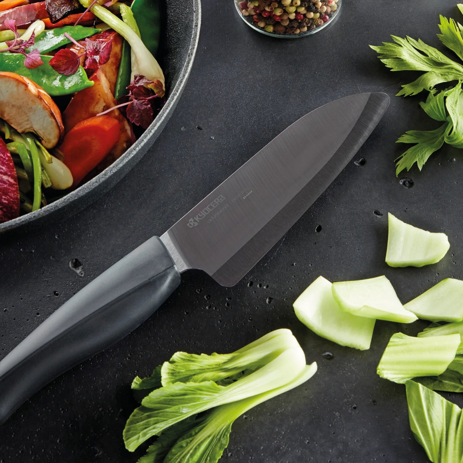 
Professional ceramic santoku knife "SHIN", 14 cm blade