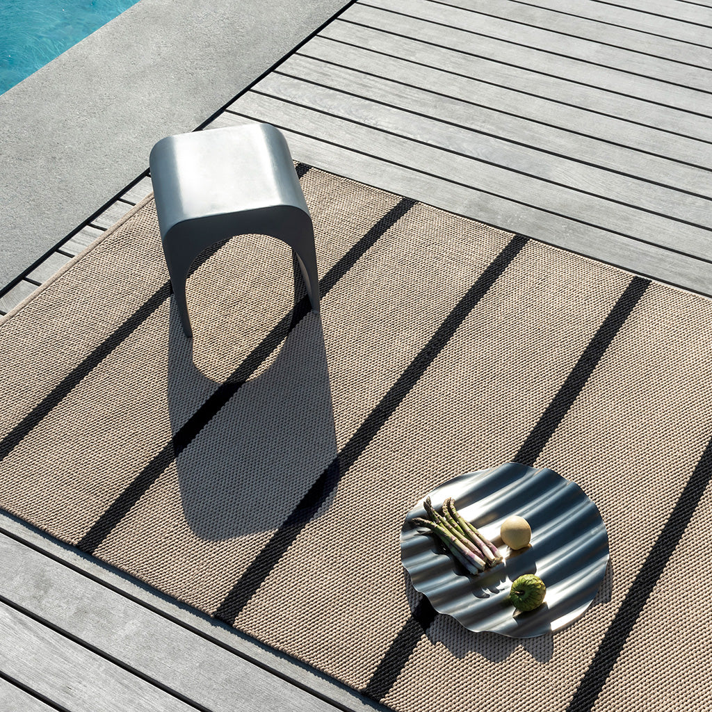 
Handgewebter In-/Outdoor Designer Teppich „Deck Charcoal Black“ - 140 x 200 cm