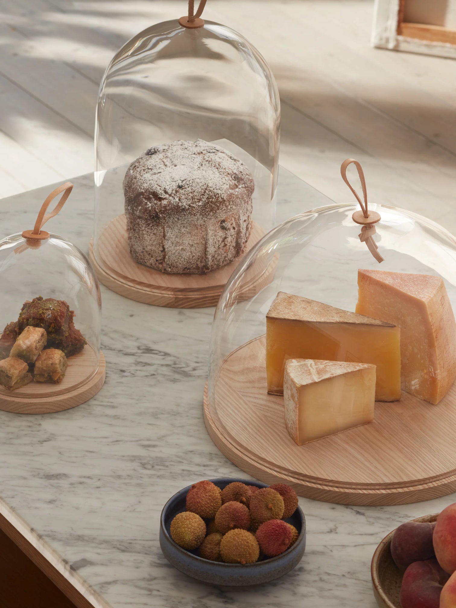 
Hand-Blown Glass Dome "Ivalo" with Ash Wood Tray