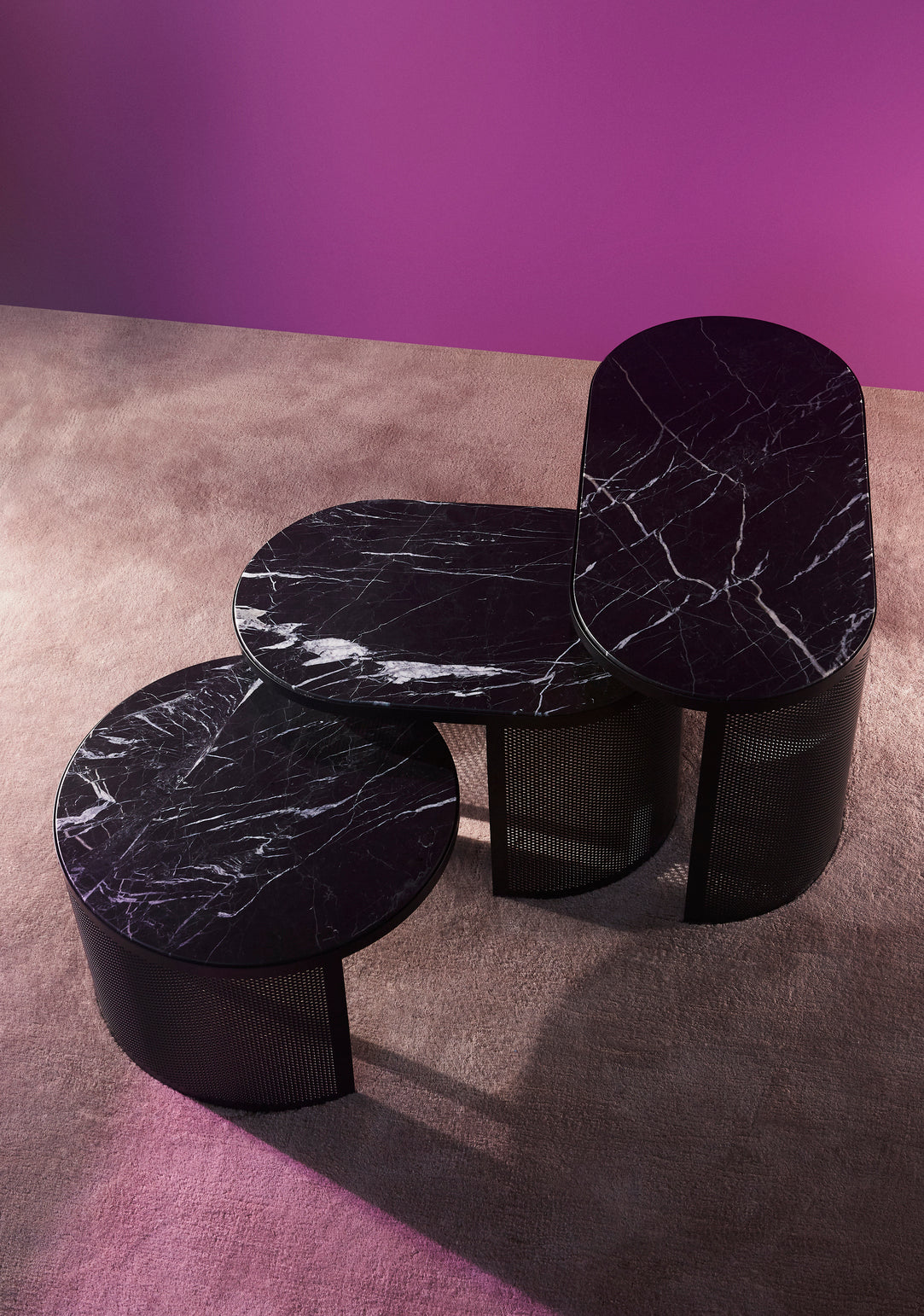 
Design Beistell-/ Couchtisch „Pausillus“ mit Marmor Tischplatte - Ø 46 x 30.2 cm