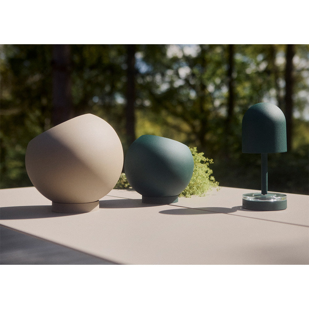 
Portavaso di design per interni/esterni „Globe“, tortora - Ø 37 cm x H 32,3 cm