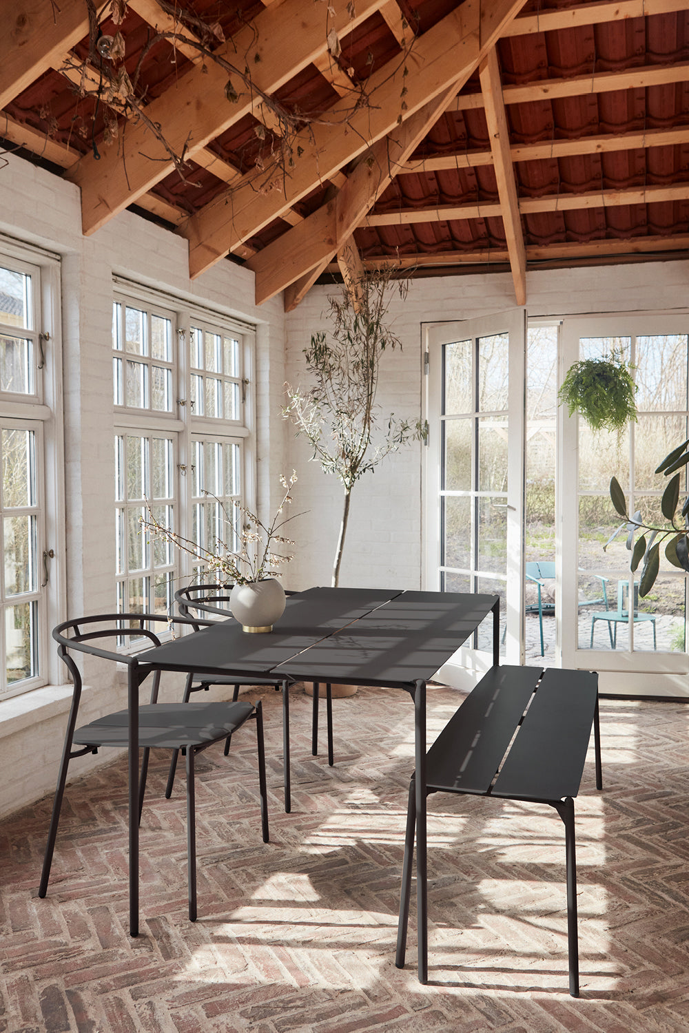 
Indoor/Outdoor Designer Armchair "Novo" - Black
