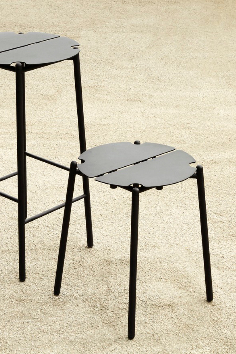 
Indoor/Outdoor Design Stool "Novo" - Black