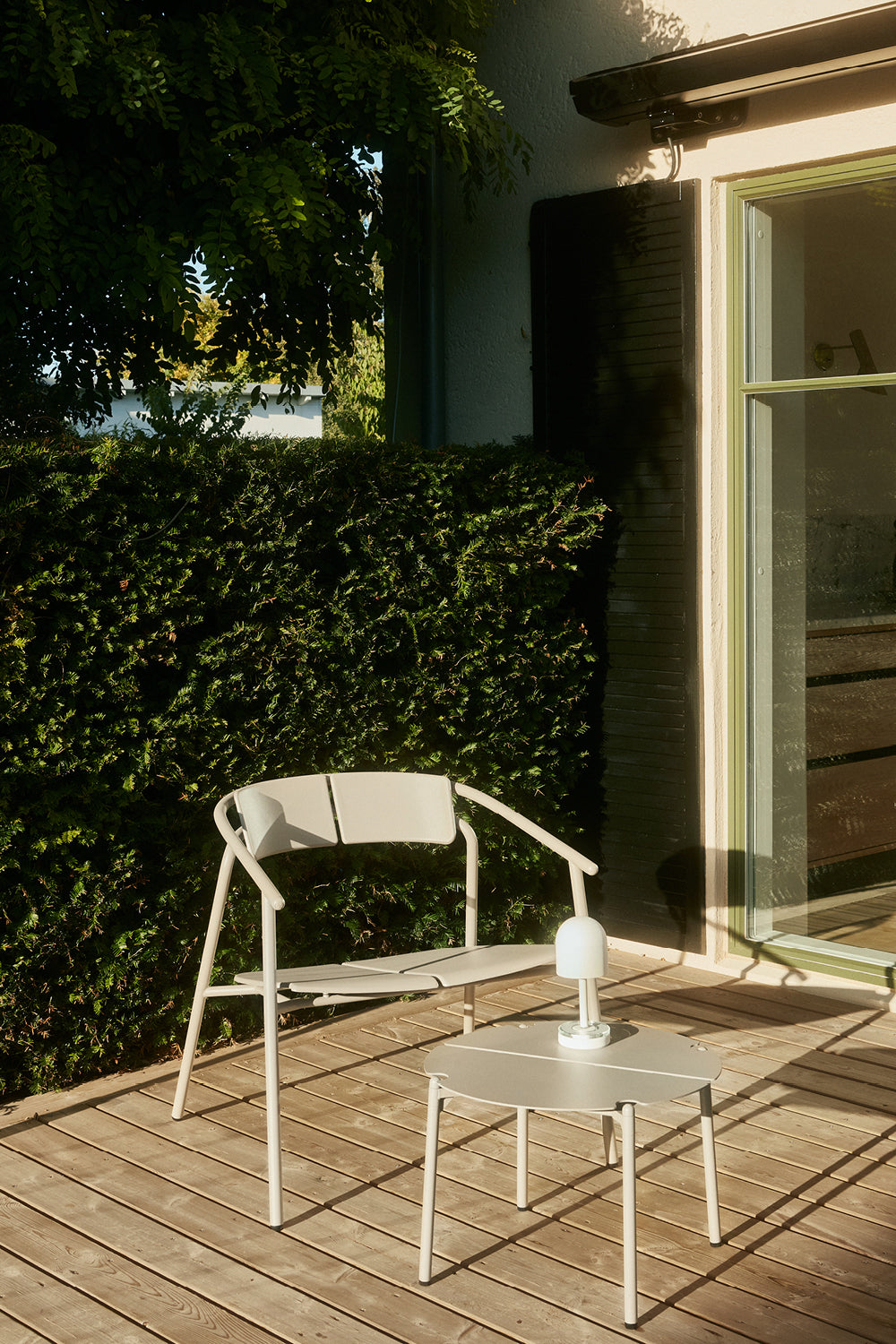 
Table d'appoint design intérieur/extérieur « Novo » Ø 50 cm - Taupe