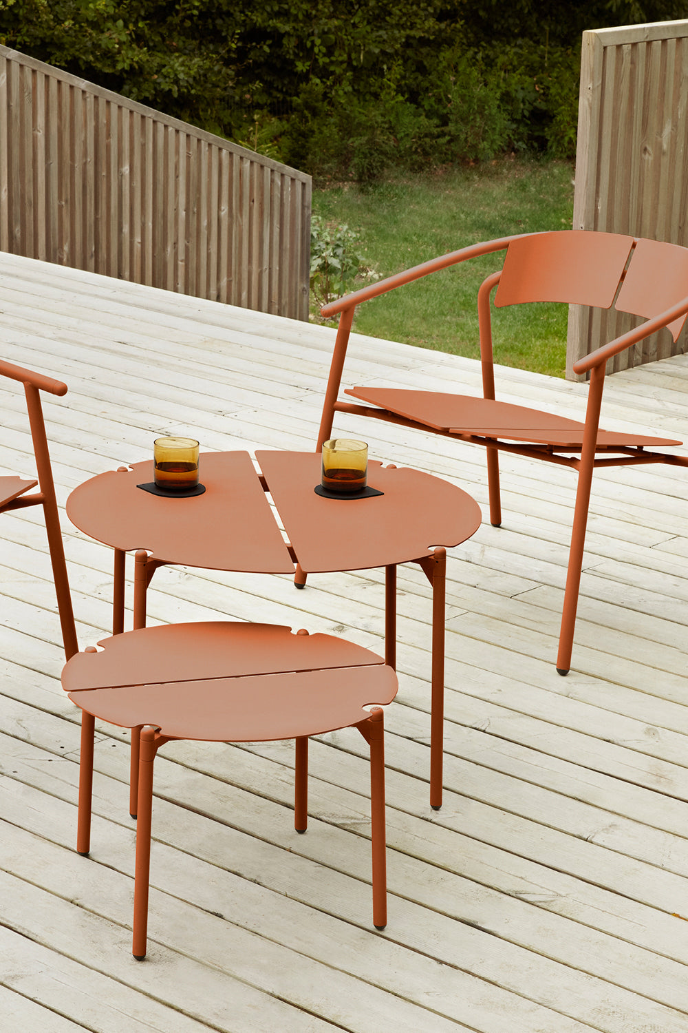 
In/-Outdoor Design Couchtisch „Novo“ Ø 70 cm - Ginger Bread