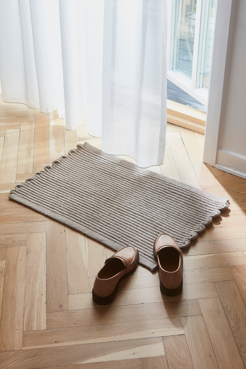 
"Redono" designer doormat made from recycled PET yarn, 50 x 70 cm - Taupe