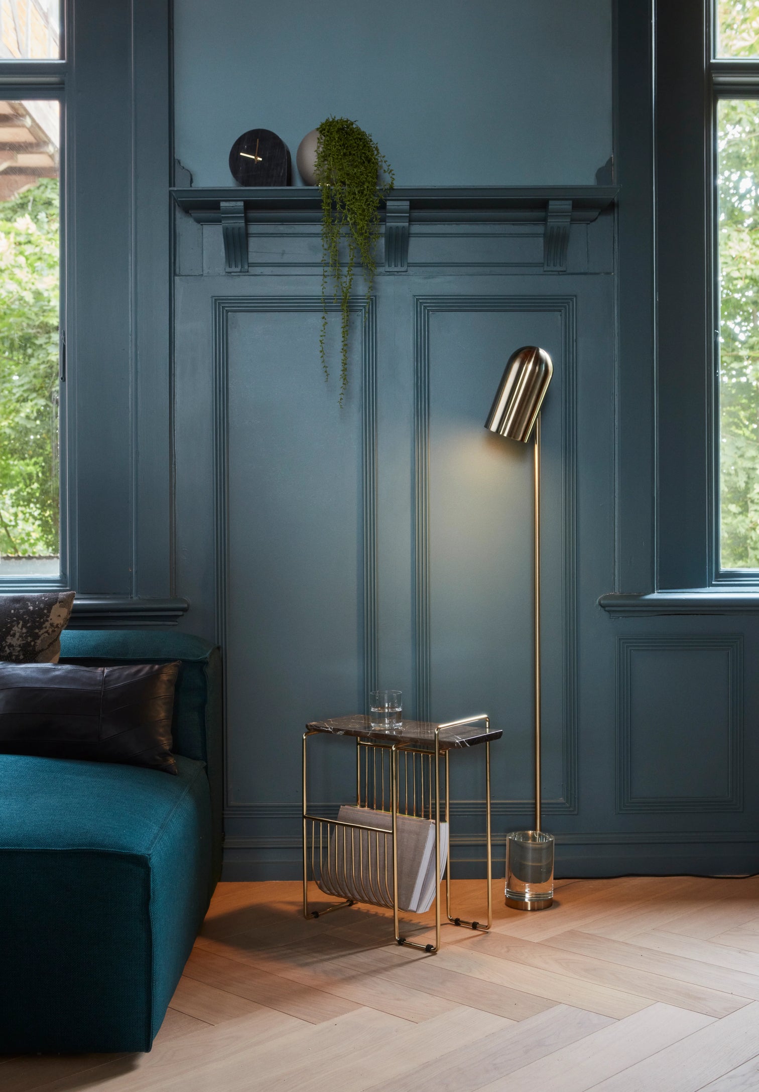 
Table d'appoint et porte-revues "Sino" au design marbre - Doré / Brun