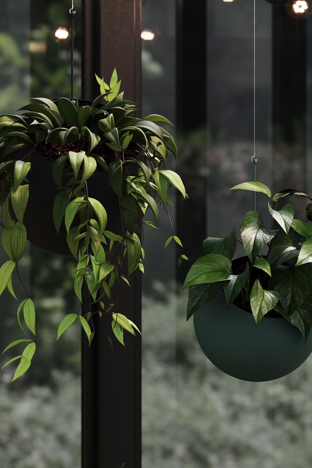 
Hanging In/Outdoor Design Planter "Globe", Black - 21 x 32 cm
