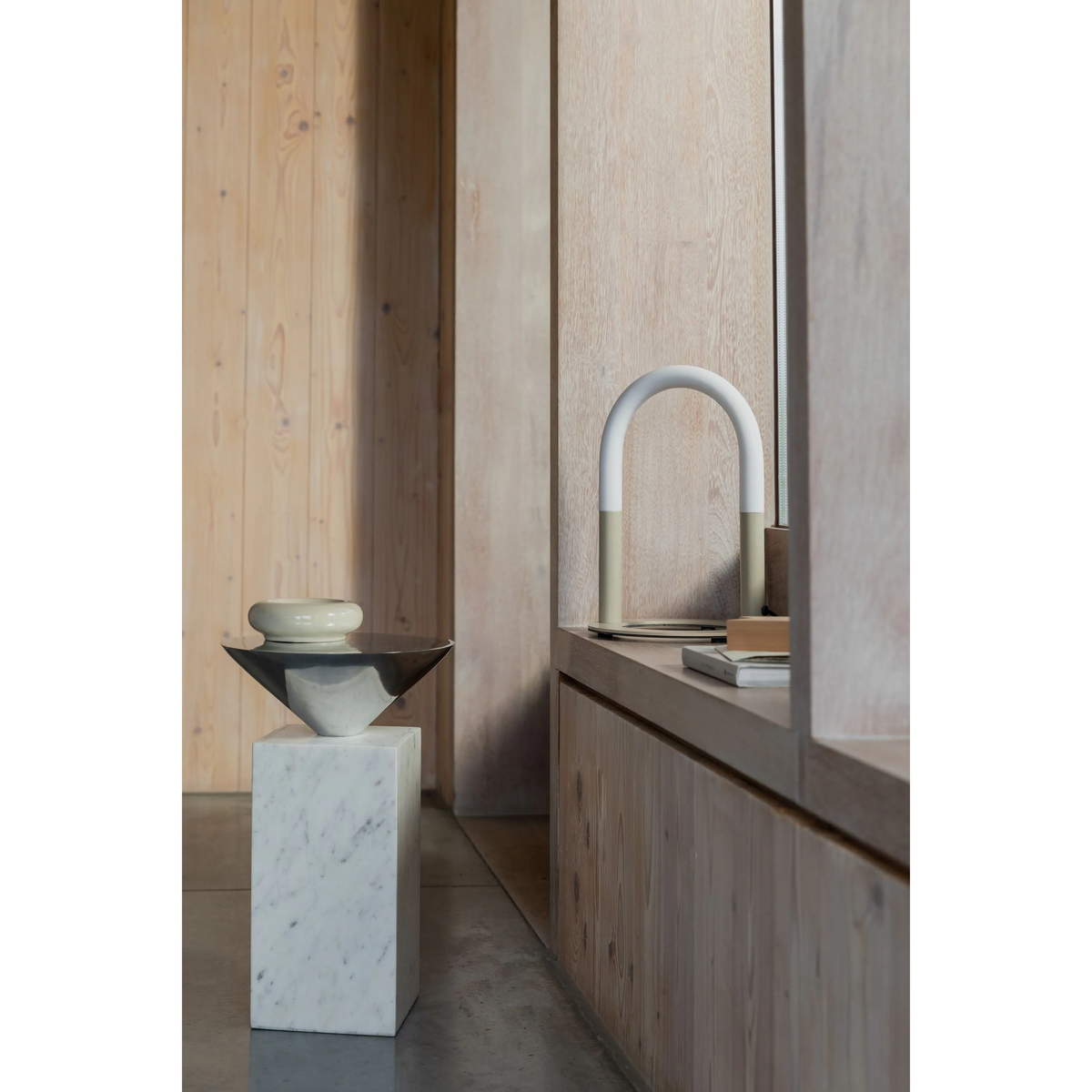 
Lampada da tavolo di design «Arch» - Beige