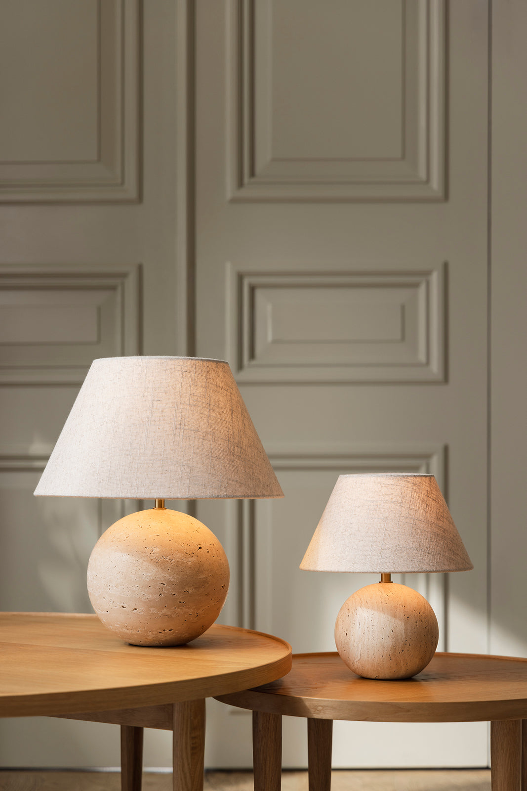 
Lampada da tavolo di design in marmo «Castello» Ø 35 x altezza 38 cm - Beige/Travertino